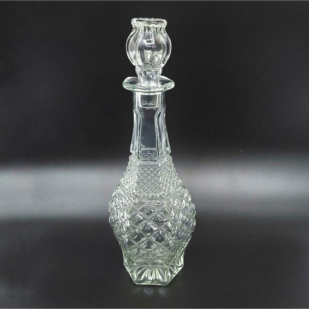 Vintage Anchor Hocking Wine Whiskey Decanter 14.5" Diamond Cut Glass Wexford